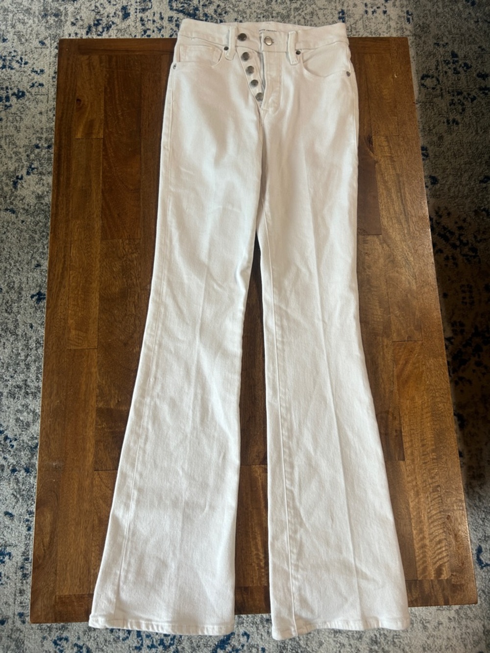 Good American White Sculpt Flare Jeans Size 27/4 Button Fly Detail Stretch Denim